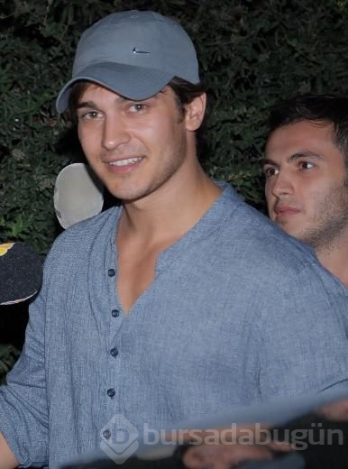 Çağatay Ulusoy ve Derya Şensoy aşk mı yaşıyor?