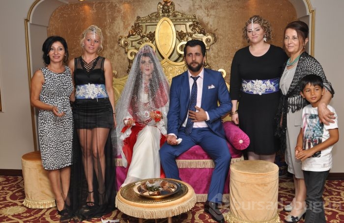 Gizem Güzel 'in renkli kına gecesi...