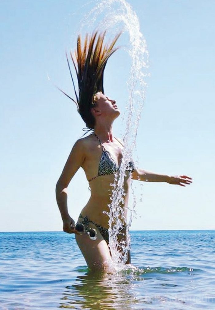 Yasemin'in tatil pozu