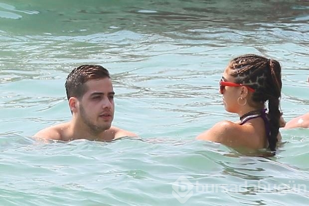 Lourdes Leon tatile devam ediyor