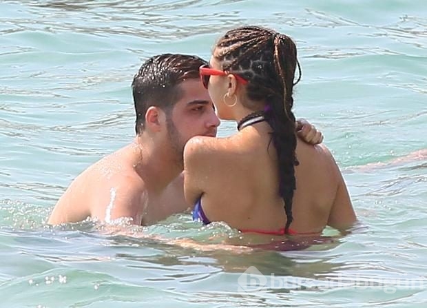 Lourdes Leon tatile devam ediyor