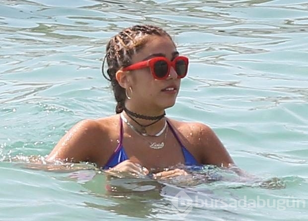 Lourdes Leon tatile devam ediyor