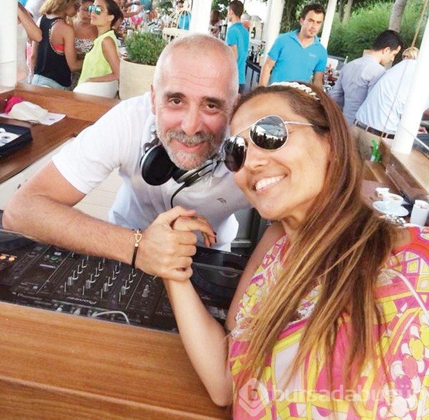 Demet Akalın bebeğini düşürdü