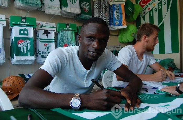 Serdar Aziz ve Traore taraftarlarla buluştu