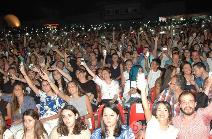 Fettah  Can Bursalı hayranlarıyla buluştu...