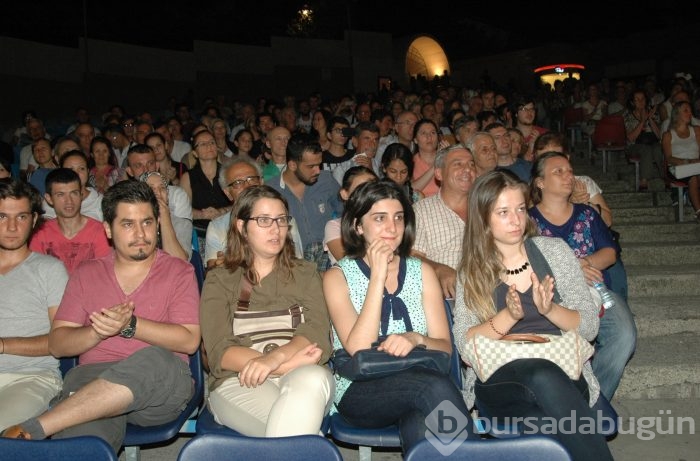 Levent Kırca 'Haziran' ile Bursa'yı salladı...