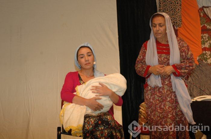 Levent Kırca 'Haziran' ile Bursa'yı salladı...