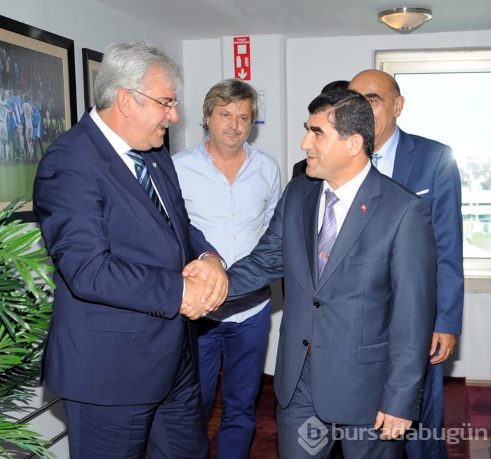 Emniyet müdürü Durmuşlar'dan Bursaspor'a ziyaret