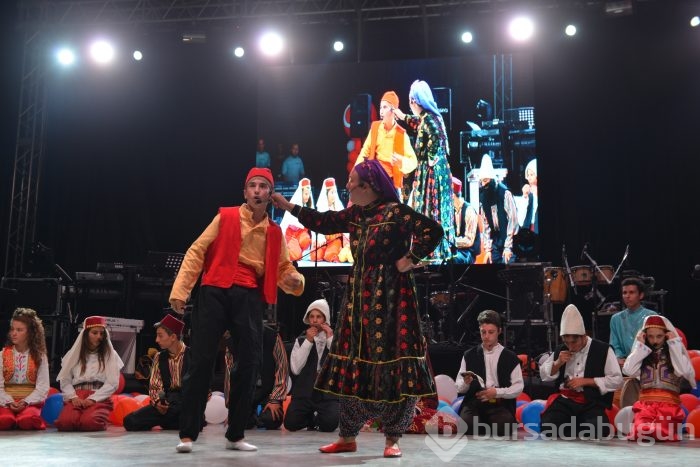 Kent Gönüllüleri'nde 'İrem Derici' coşkusu...