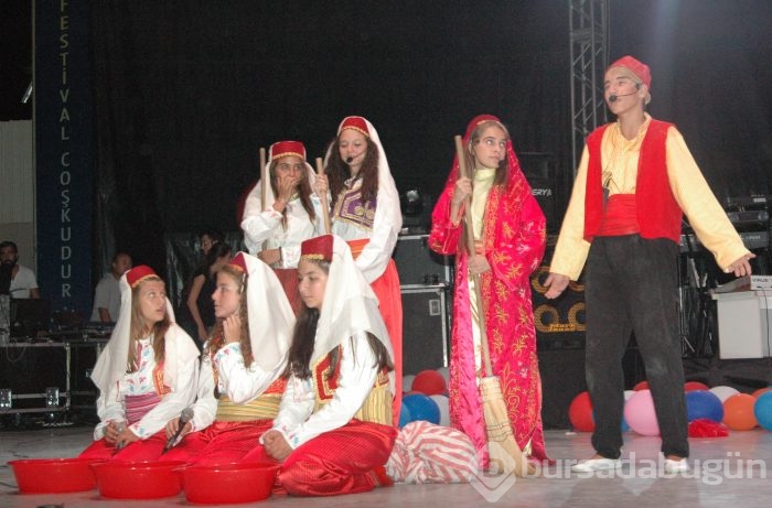 Kent Gönüllüleri'nde 'İrem Derici' coşkusu...