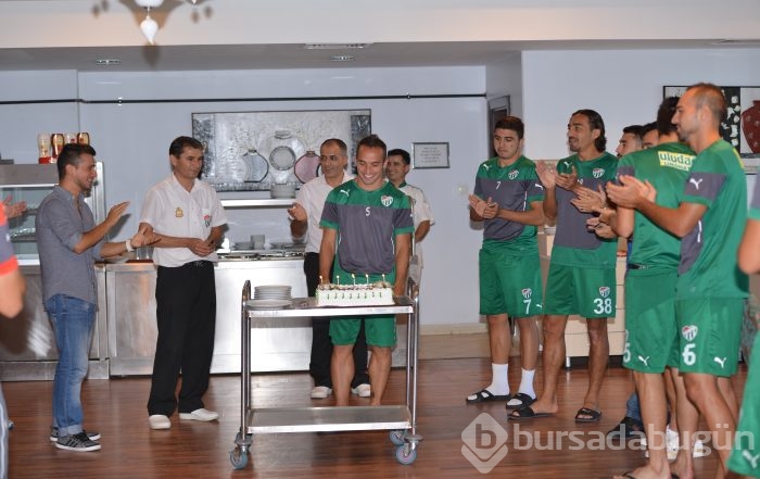 Belluschi'ye doğum günü sürprizi