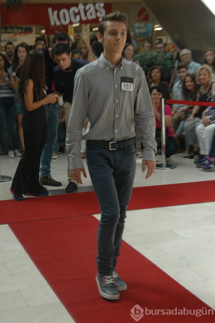 Model Of Celebrity, Carrefour Bursa AVM'de