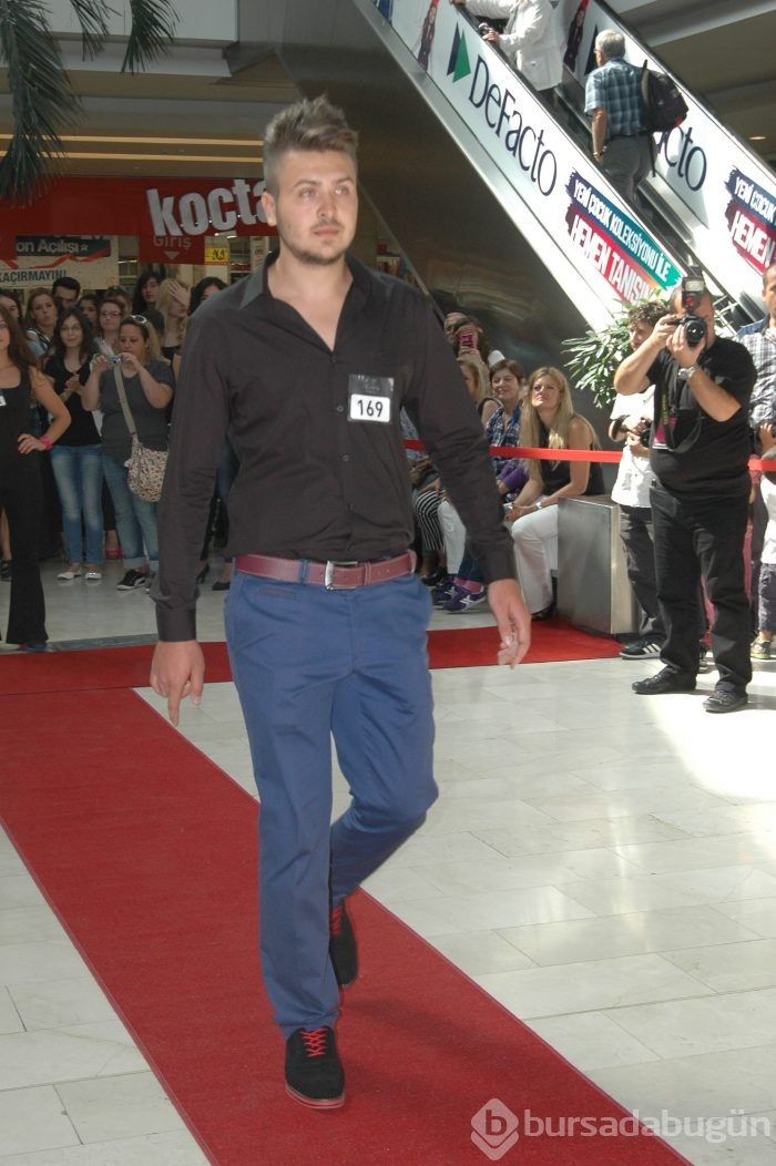 Model Of Celebrity, Carrefour Bursa AVM'de