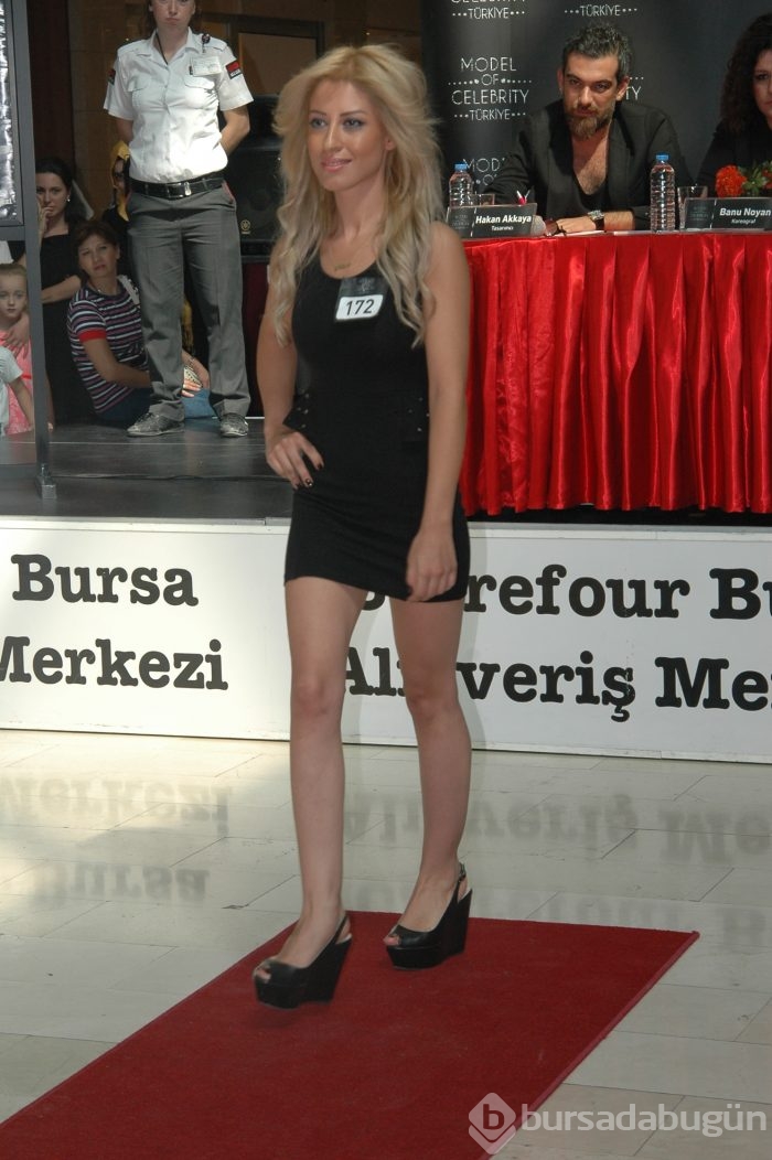 Model Of Celebrity, Carrefour Bursa AVM'de