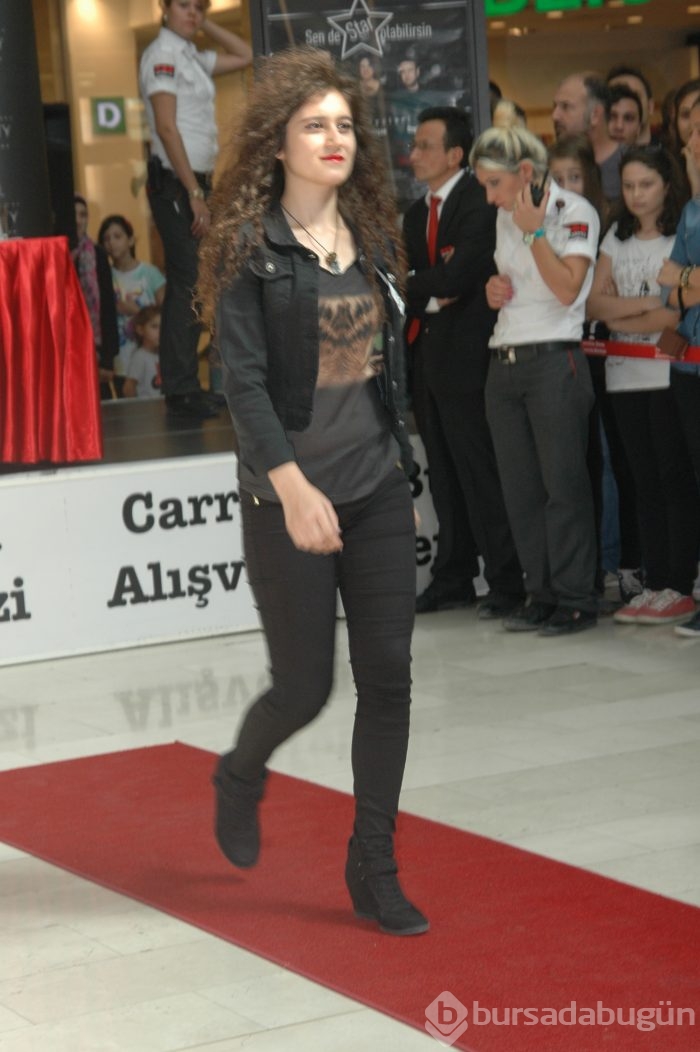 Model Of Celebrity, Carrefour Bursa AVM'de