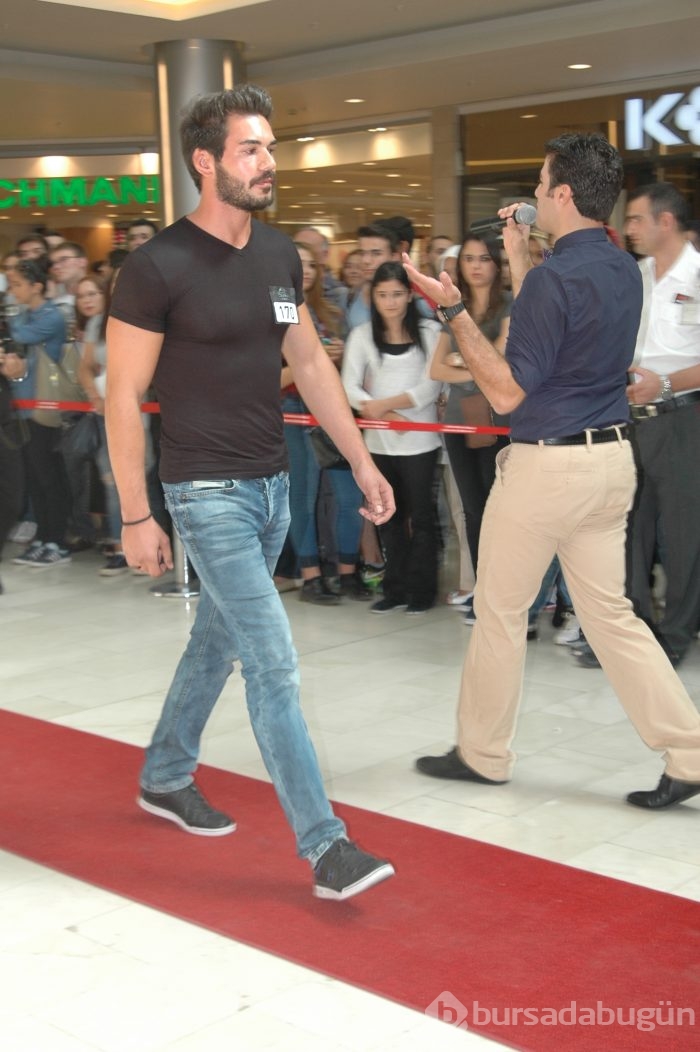 Model Of Celebrity, Carrefour Bursa AVM'de