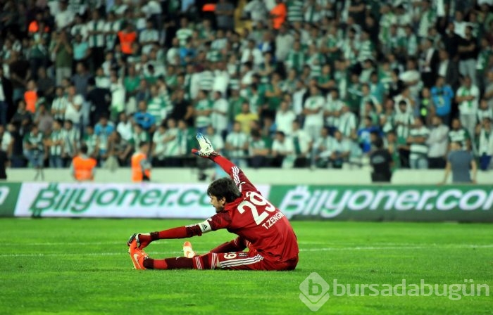 Bursa'da maç sonunda ortalık karıştı!