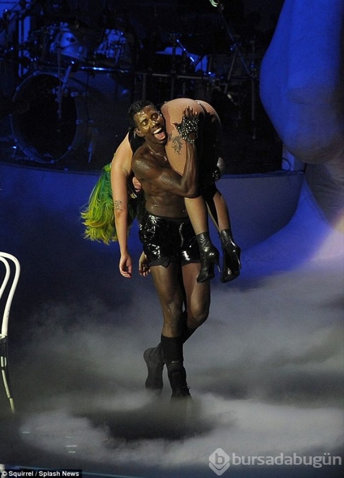 Lady Gaga çıldırdı!