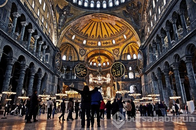 Ayasofya'nın sırları bakın nelermiş...