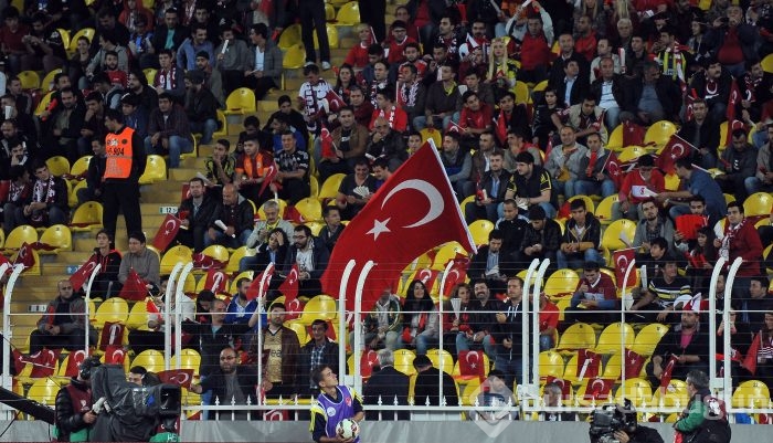 Milli takımın yüzü yine gülmedi!
