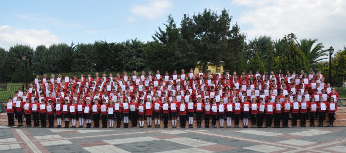 Emine Örnek'te gelenek değişmedi Cambrıdge'de yine  Rekor 
