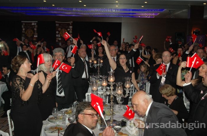Lions'lar Cumhuriyetin 91. Yılını coşku içinde kutladı...