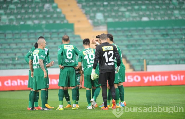 Timsah kendini sıkmadan turladı!