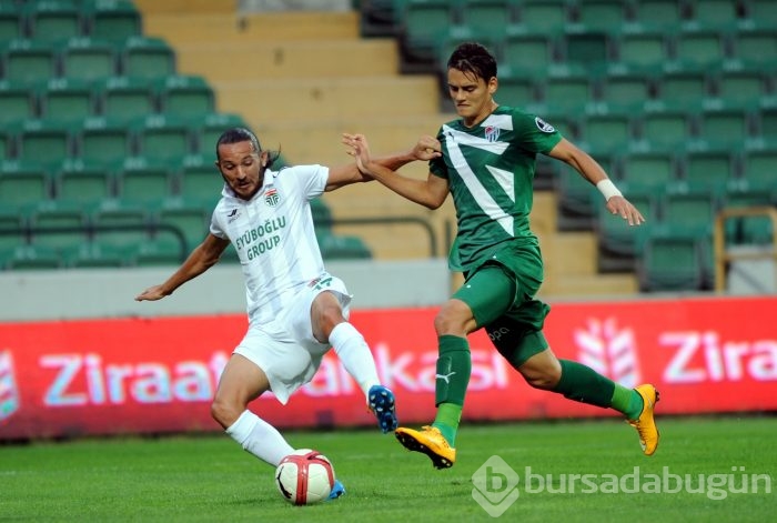 Timsah kendini sıkmadan turladı!