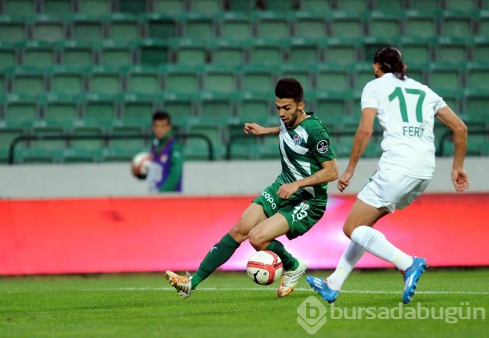 Timsah kendini sıkmadan turladı!