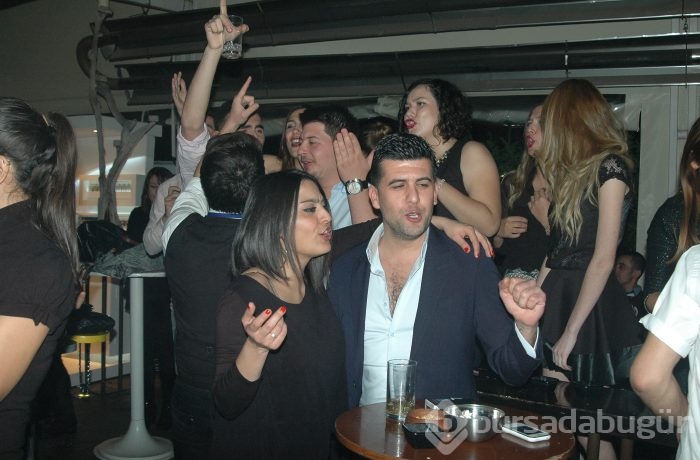 Bursa'da dolu dizgin eğlenceye devam...