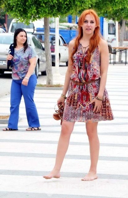 Hürrem, Süleyman'ın önünde diz çöktü!