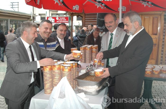 Aşure şenliği'nde bir araya geldiler...