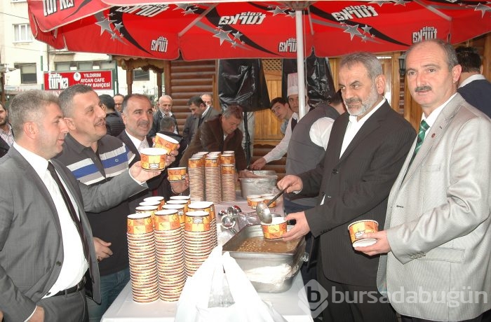 Aşure şenliği'nde bir araya geldiler...