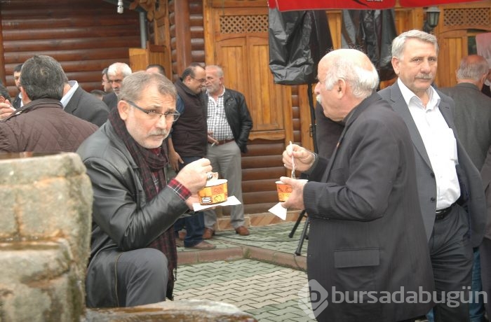 Aşure şenliği'nde bir araya geldiler...