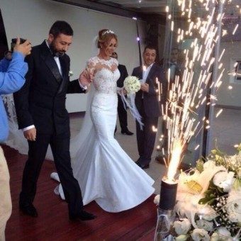 Ünlü şarkıcı sürpriz evlilik yaptı!