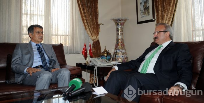 Şenol Güneş'ten Vali Karaloğlu'na ziyaret