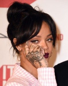 Rihanna'nın ikizi bulundu!