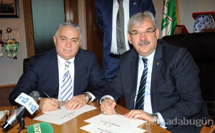 Bursaspor Phristina ile kardeş oldu!