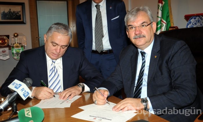 Bursaspor Phristina ile kardeş oldu!