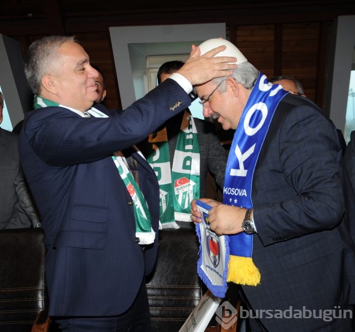 Bursaspor Phristina ile kardeş oldu!