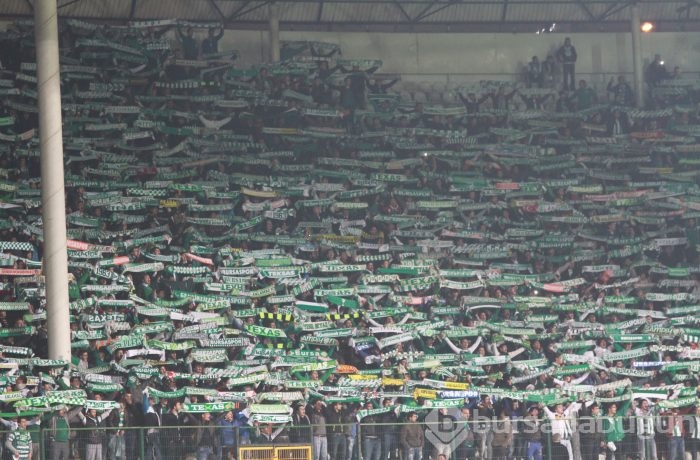 Bursaspor taraftarlarından muhteşem destek!