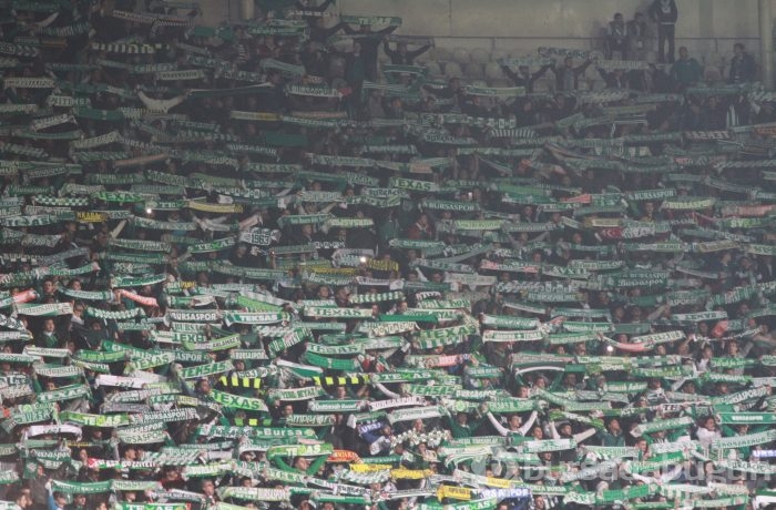 Bursaspor taraftarlarından muhteşem destek!