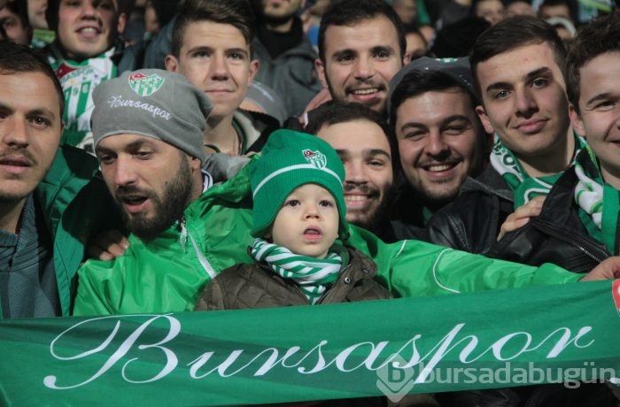 Bursaspor taraftarlarından muhteşem destek!