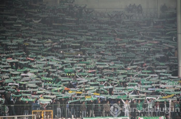 Bursaspor taraftarlarından muhteşem destek!
