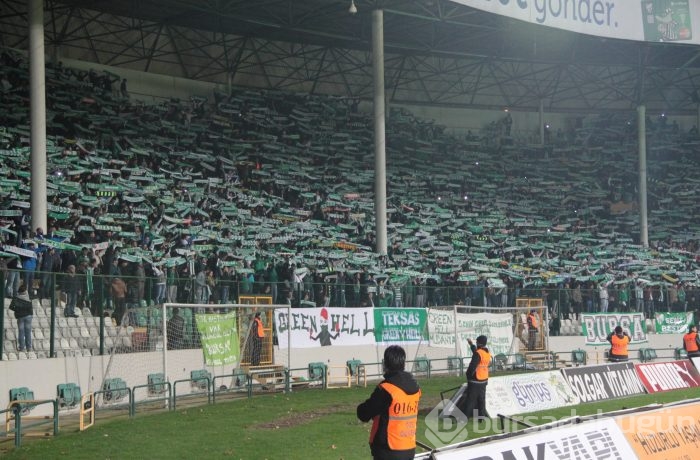 Bursaspor taraftarlarından muhteşem destek!
