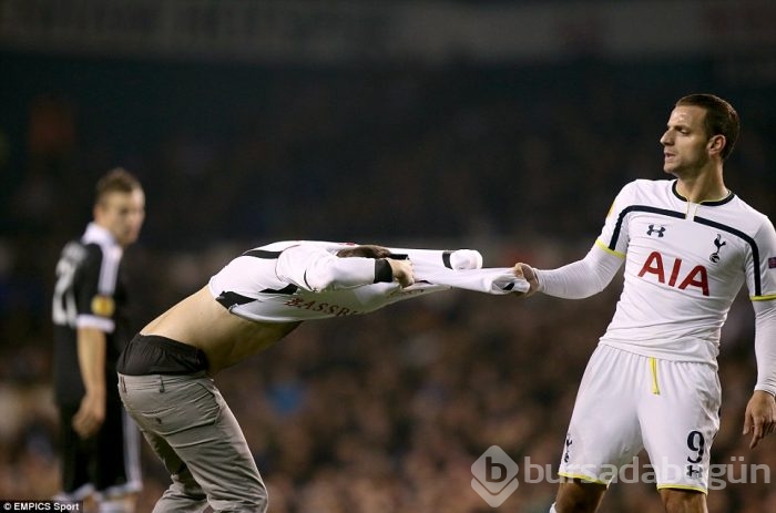 Tottenham maçında ortalık karıştı!