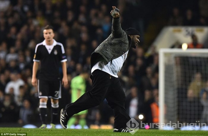 Tottenham maçında ortalık karıştı!