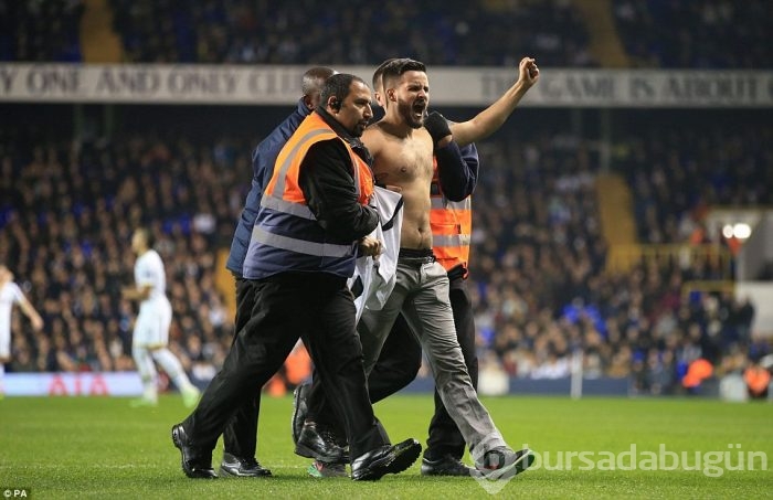 Tottenham maçında ortalık karıştı!