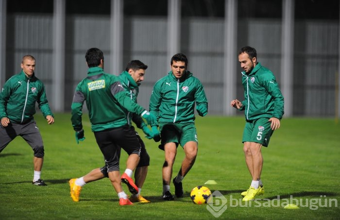 Timsah Kasımpaşa maçının startını verdi