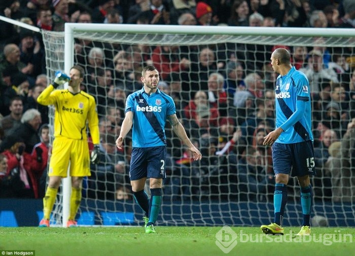 Manchester United 4'te 4 yaptı!